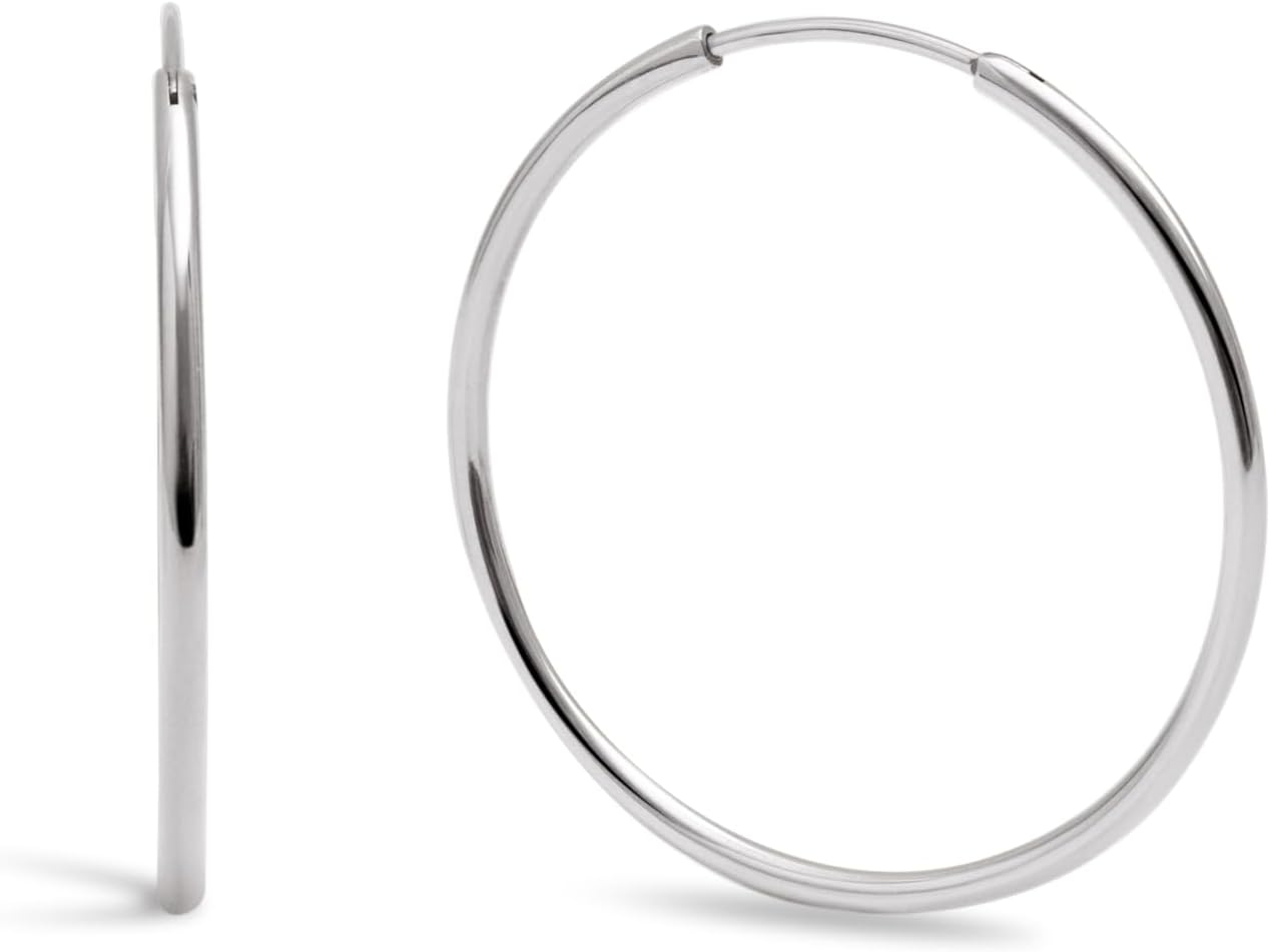 SINGULARU ▫️ Brincos Argola Maria S. Aço. Bijutaria para mulher.